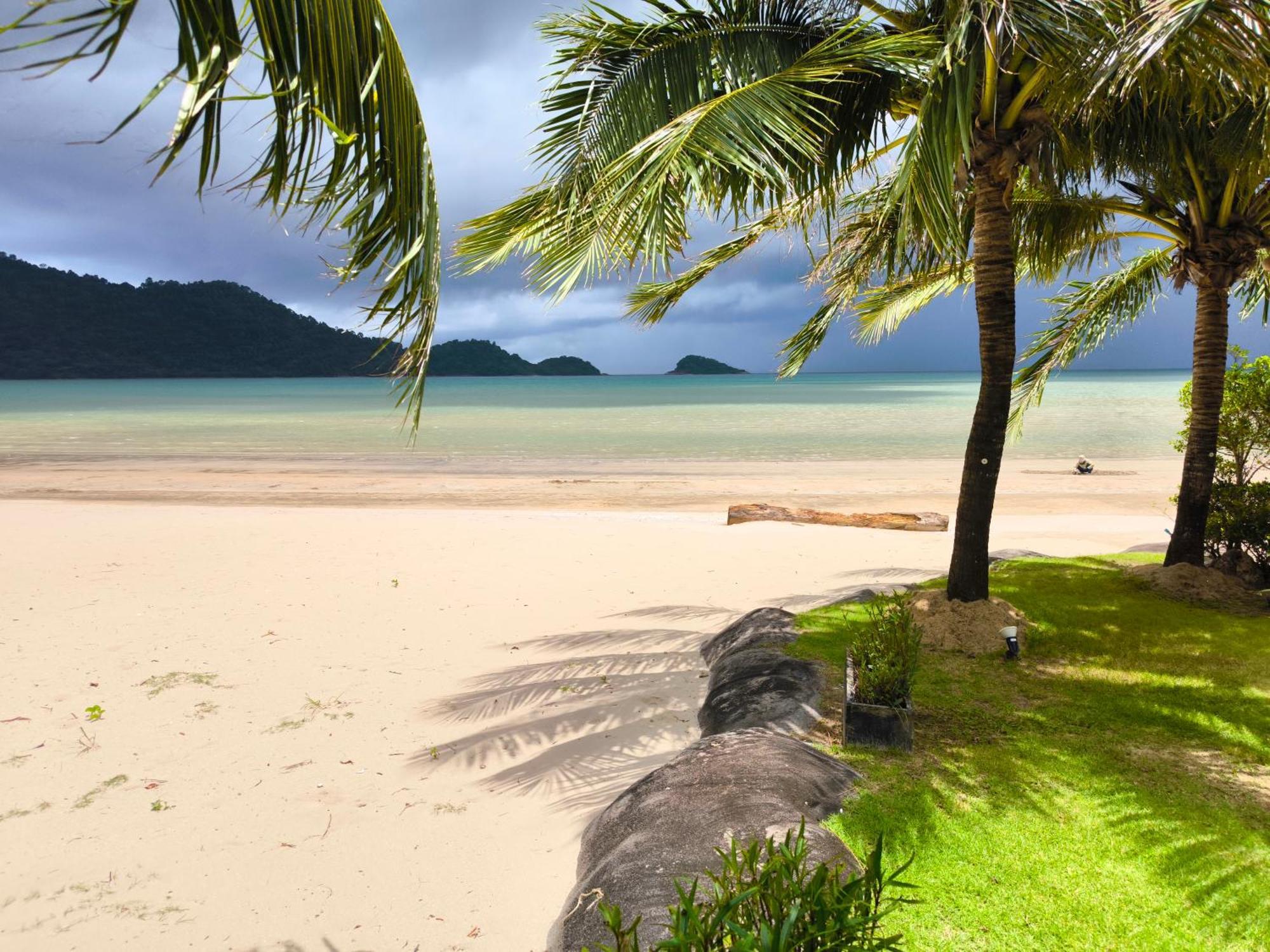 Blue Haven Bay Villa 21D And Resort Apartments Koh Chang Buitenkant foto