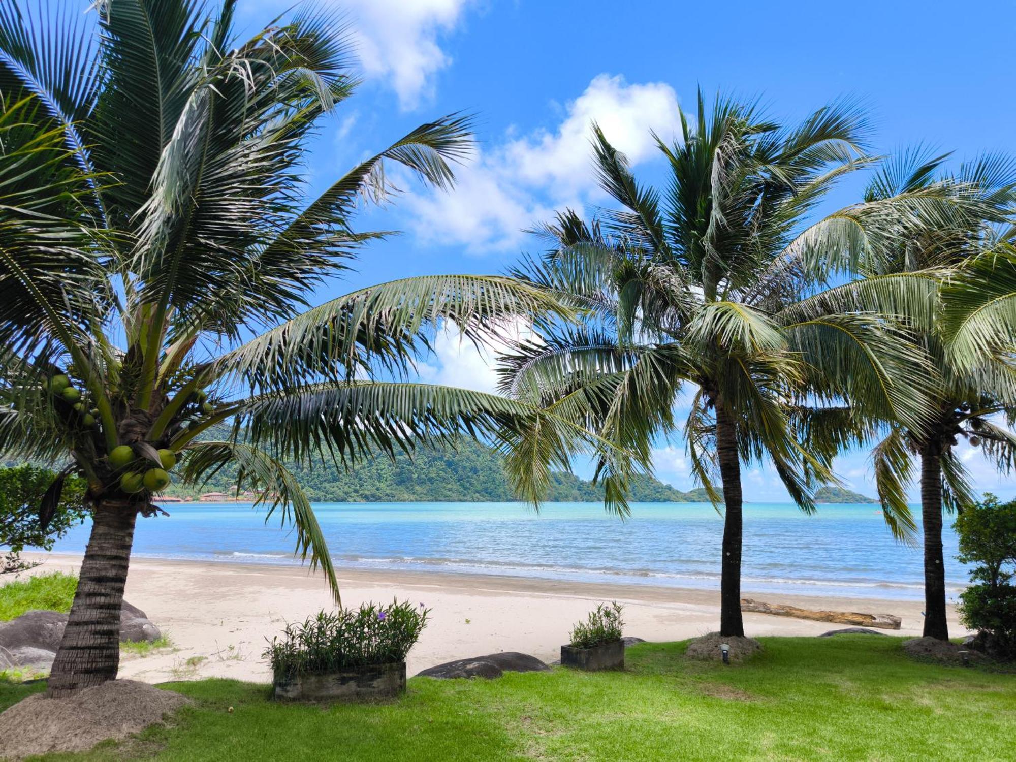 Blue Haven Bay Villa 21D And Resort Apartments Koh Chang Buitenkant foto